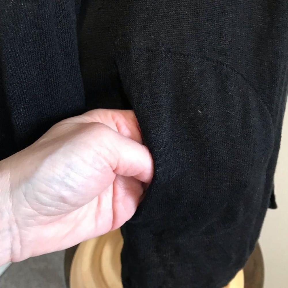 Trina Turk linen blend long sleeve button front black fitted cardigan top - Picture 5 of 11